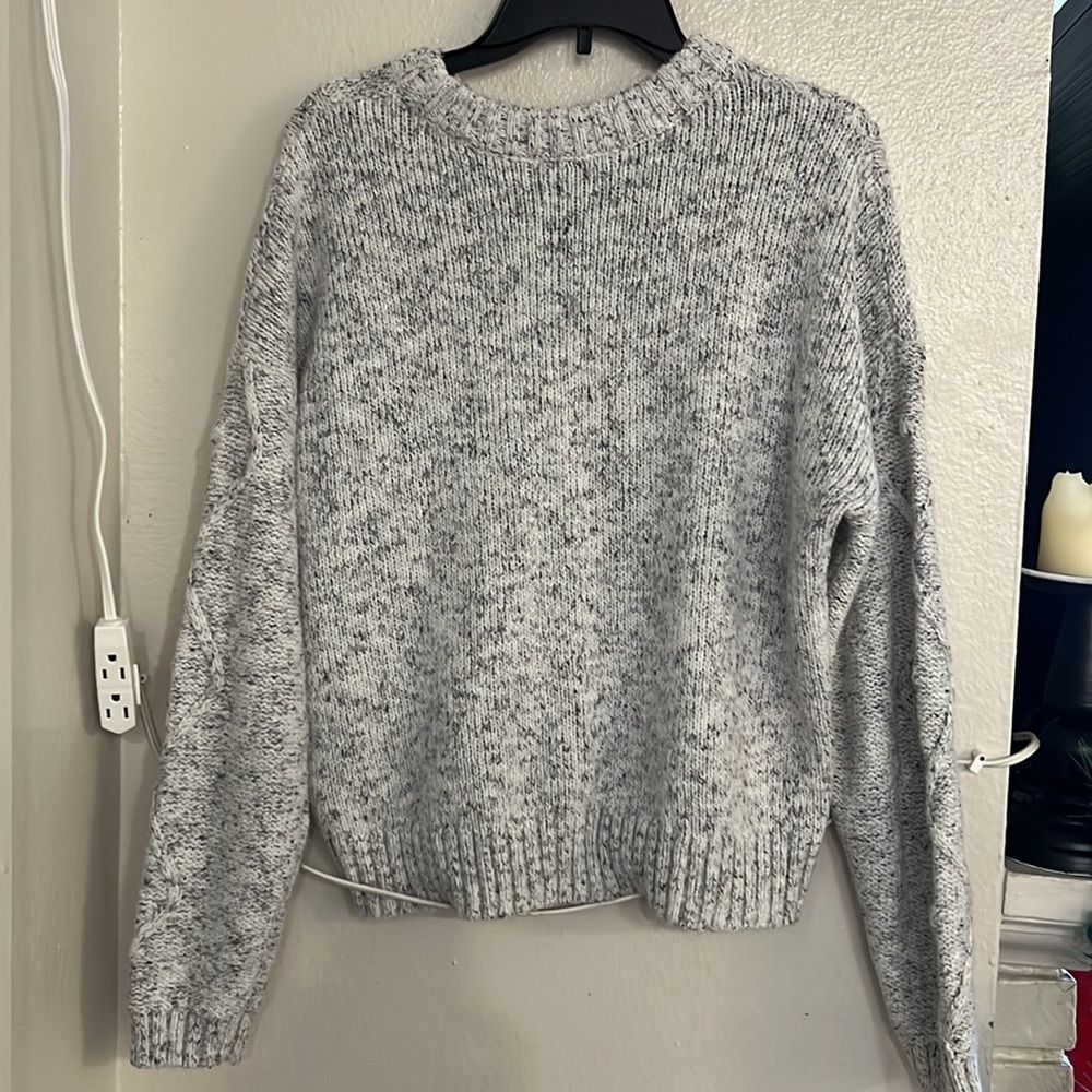 Grey nice blouse. - Picture 4 of 6